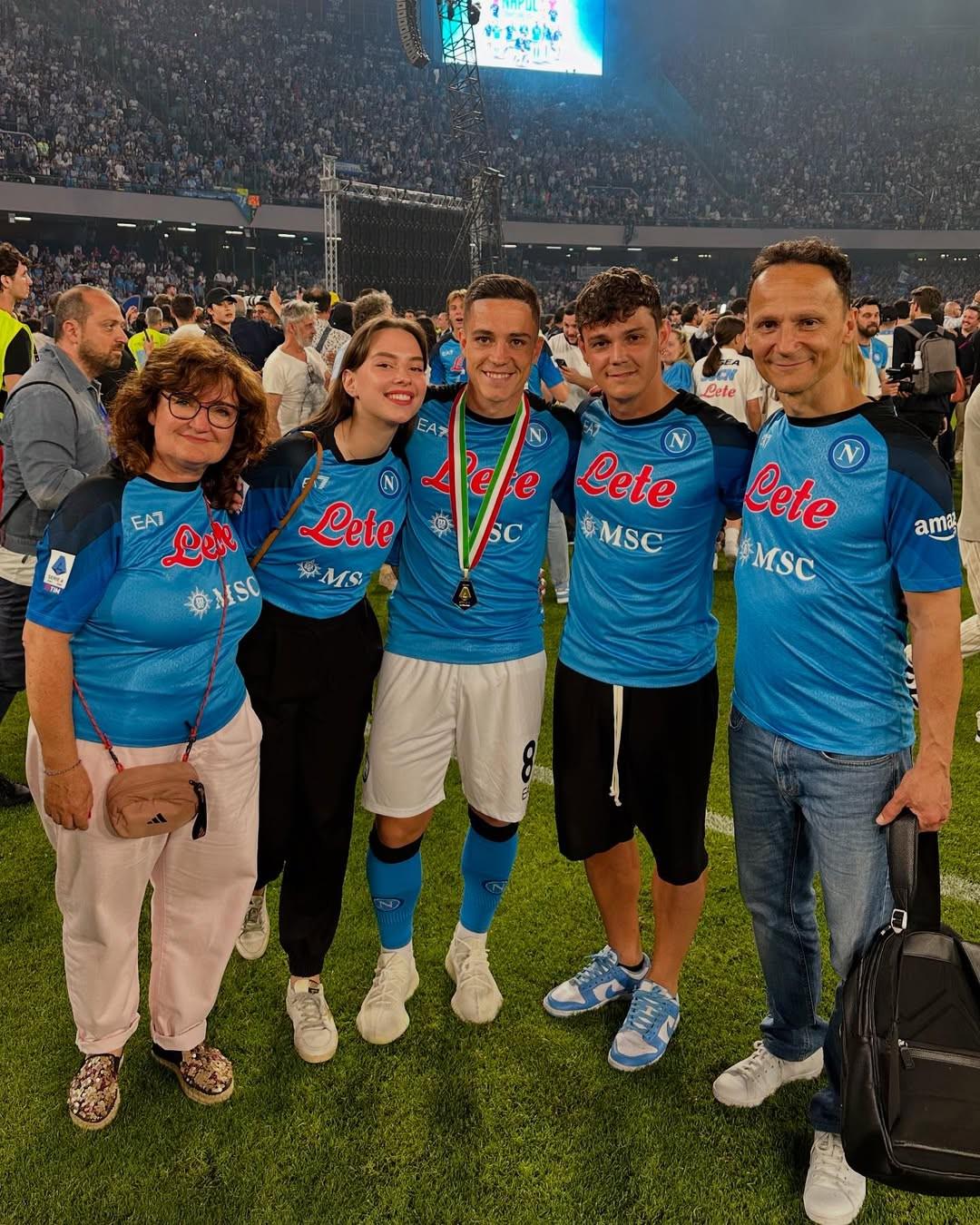 早已深深烙, jpg, 至深的告别