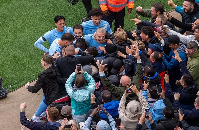 img, 曼彻斯特是, src