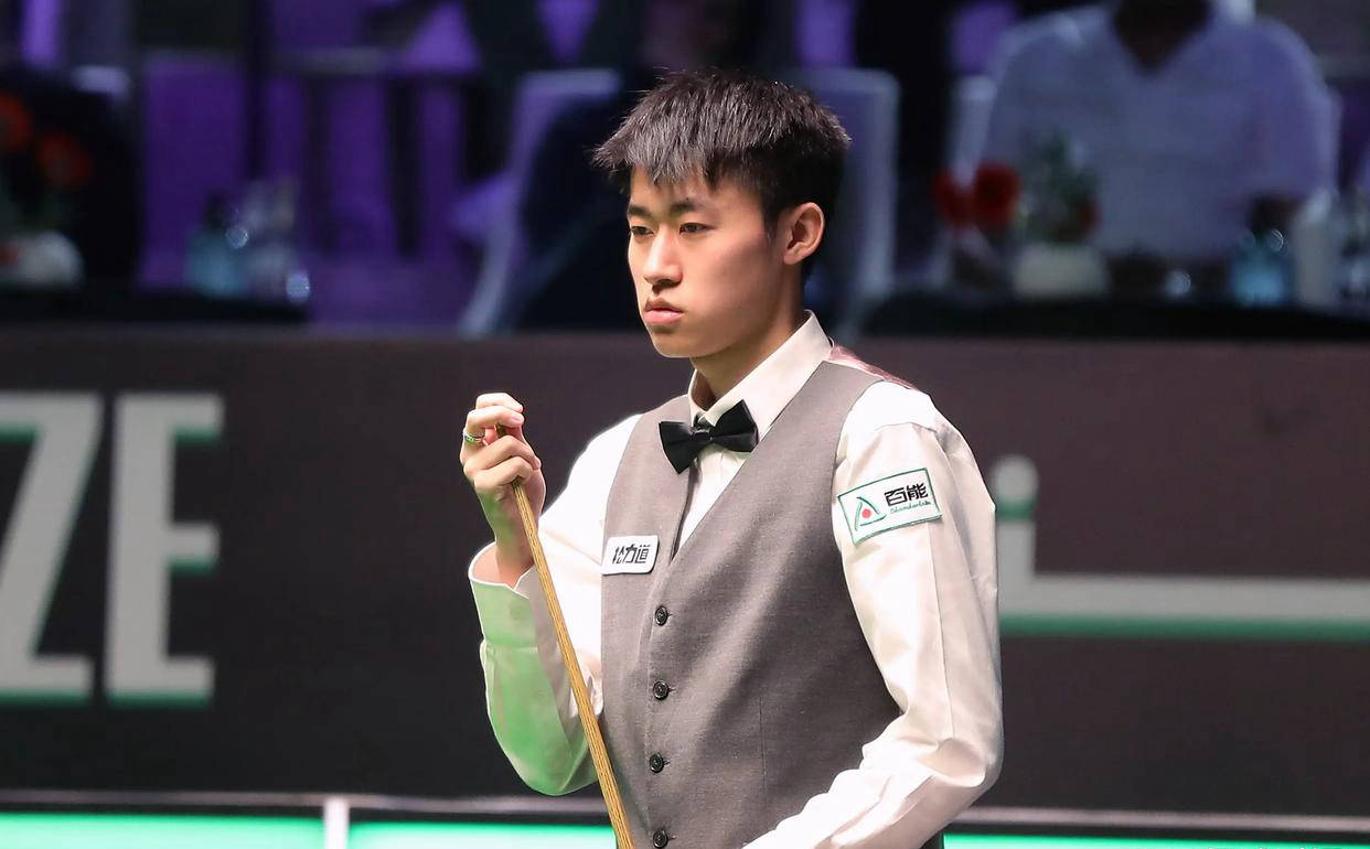 威廉姆斯一, 回一局, 手肖国栋